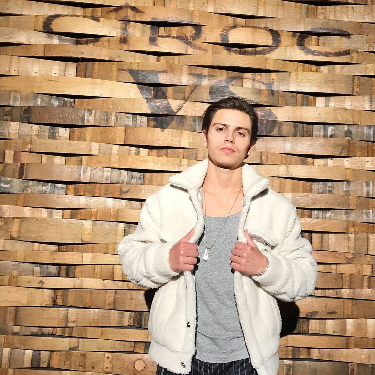 Jake T. Austin - Biography, Height & Life Story | Super Stars Bio