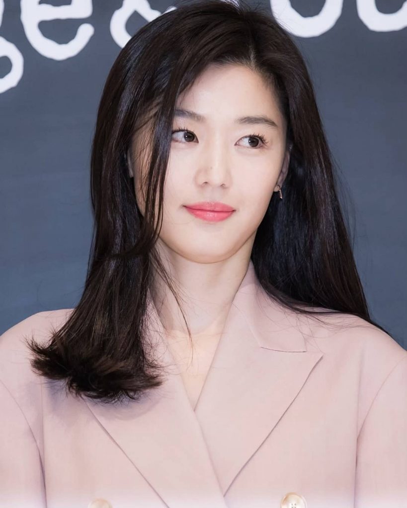 Jun Ji-hyun - Biography, Height & Life Story | Super Stars Bio