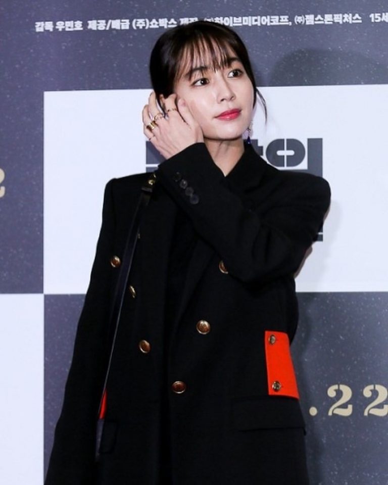 Lee Min-jung - Biography, Height & Life Story | Super Stars Bio