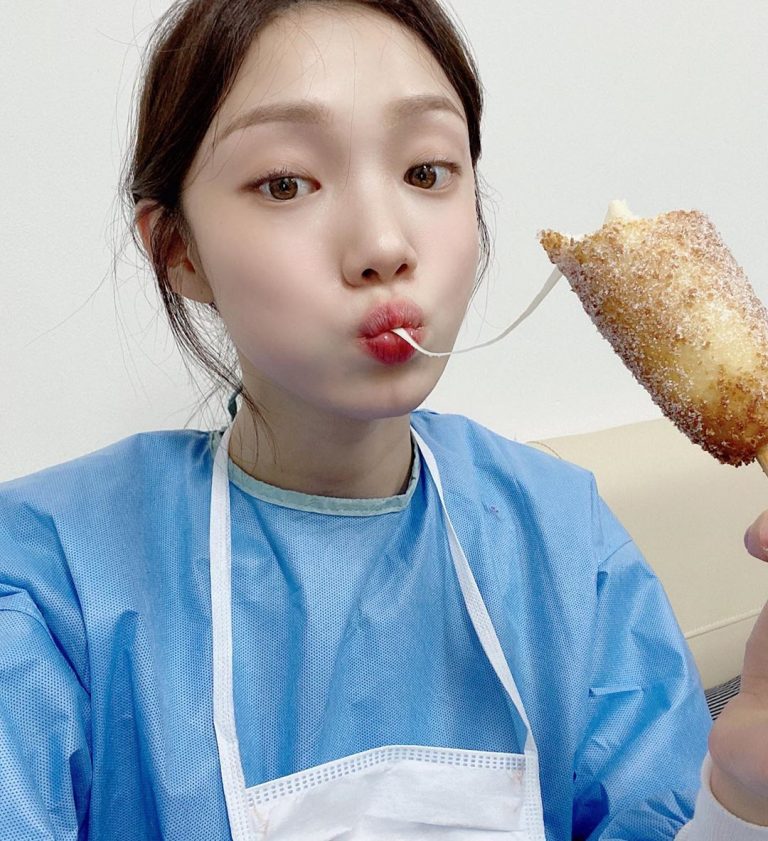 Lee Sung-kyung - Biography, Height & Life Story | Super Stars Bio