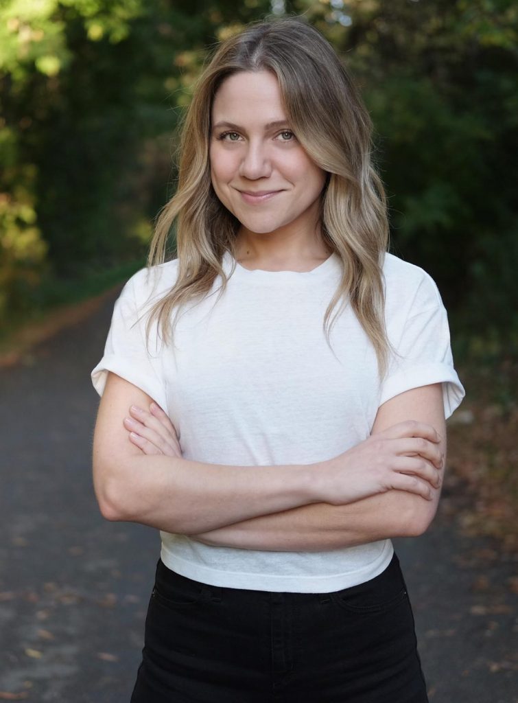 Lauren Collins - Biography, Height & Life Story | Super Stars Bio