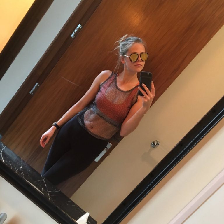 Lily Cowles - Biography, Height & Life Story Super Stars Bio