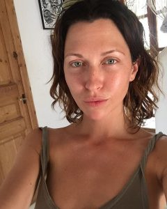 Margo Stilley Height