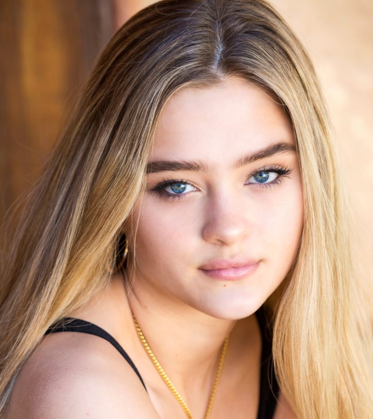 8 Things You Didn't Know About Lizzy Greene Super Stars Bio