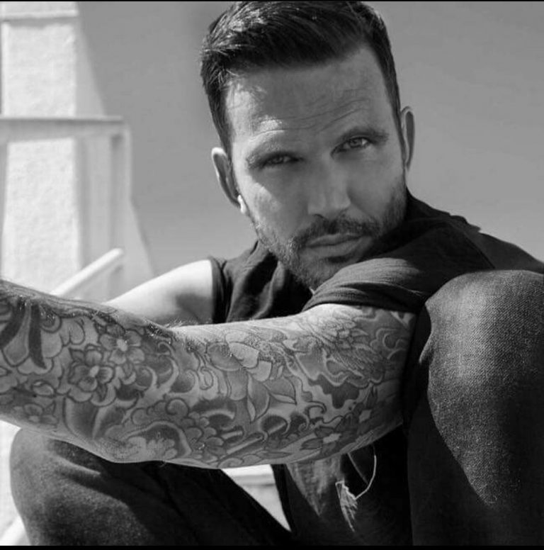 Ashley Hamilton Biography, Height & Life Story Super Stars Bio