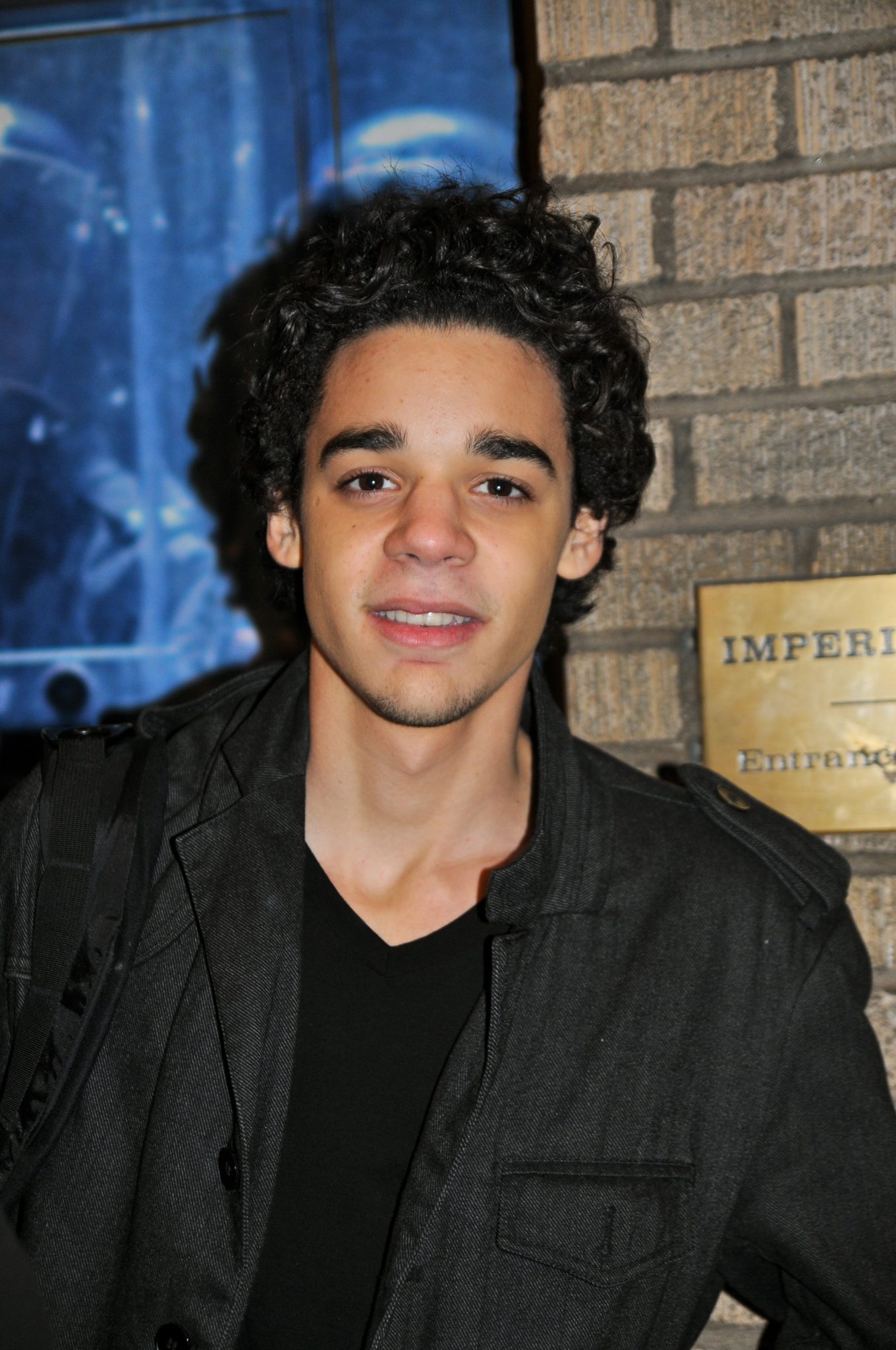 David Alvarez - Biography, Height & Life Story | Super Stars Bio