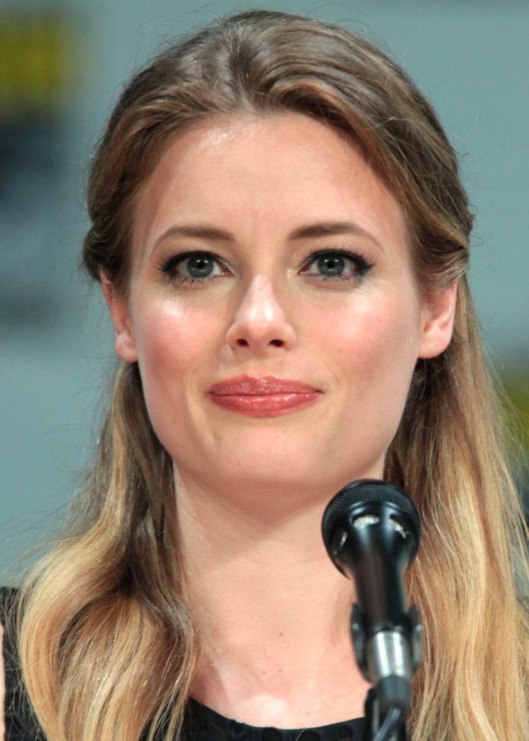 Gillian Jacobs - Biography, Height & Life Story | Super Stars Bio