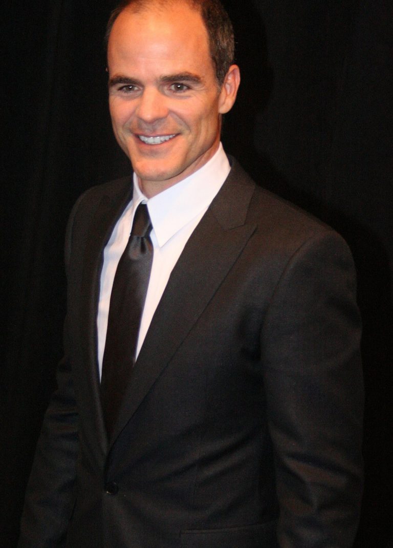 Michael Kelly - Biography, Height & Life Story | Super Stars Bio