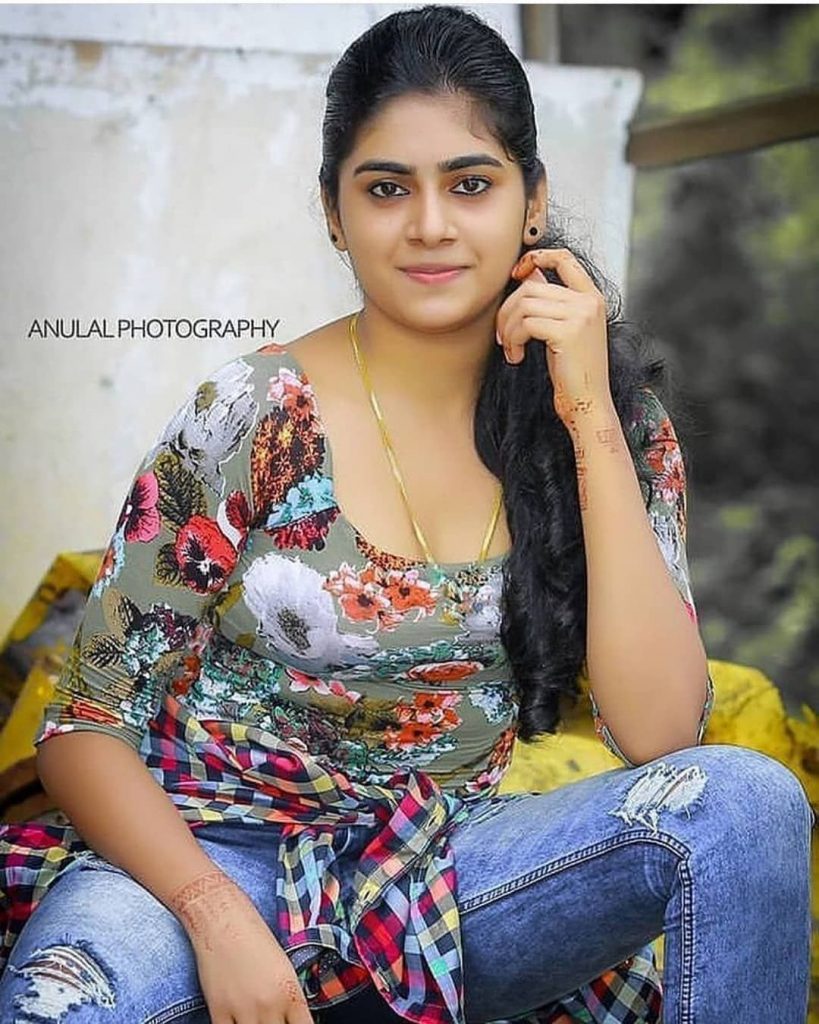 Nimisha Sajayan - Biography, Height & Life Story | Super Stars Bio