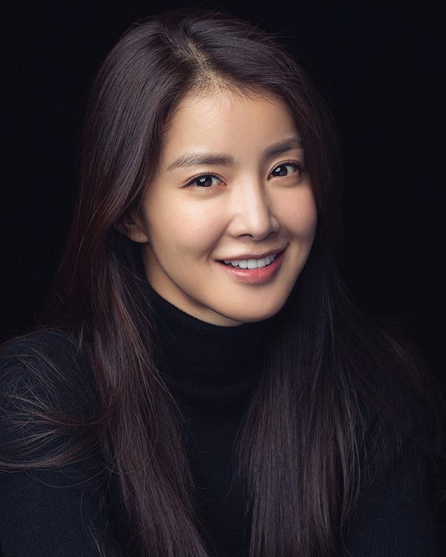 Lee Si-young South Korean Actress