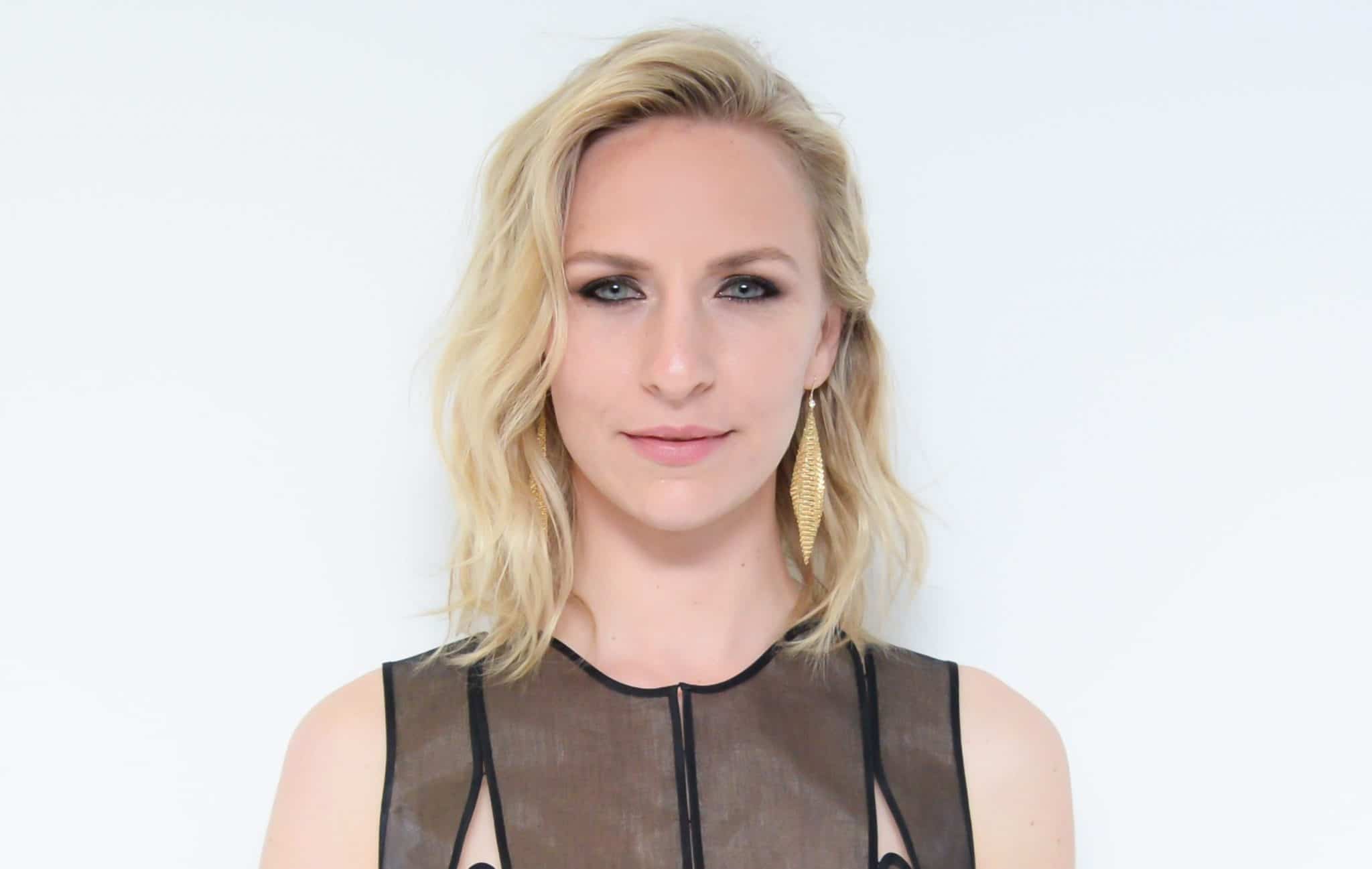 Mickey Sumner Biography, Height & Life Story Super Stars Bio