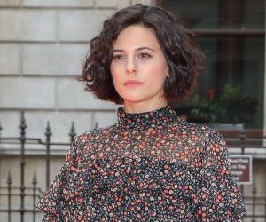 Phoebe Fox - Biography, Height & Life Story | Super Stars Bio