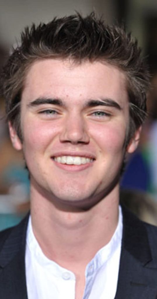 Cameron Bright - Biography, Height & Life Story | Super Stars Bio