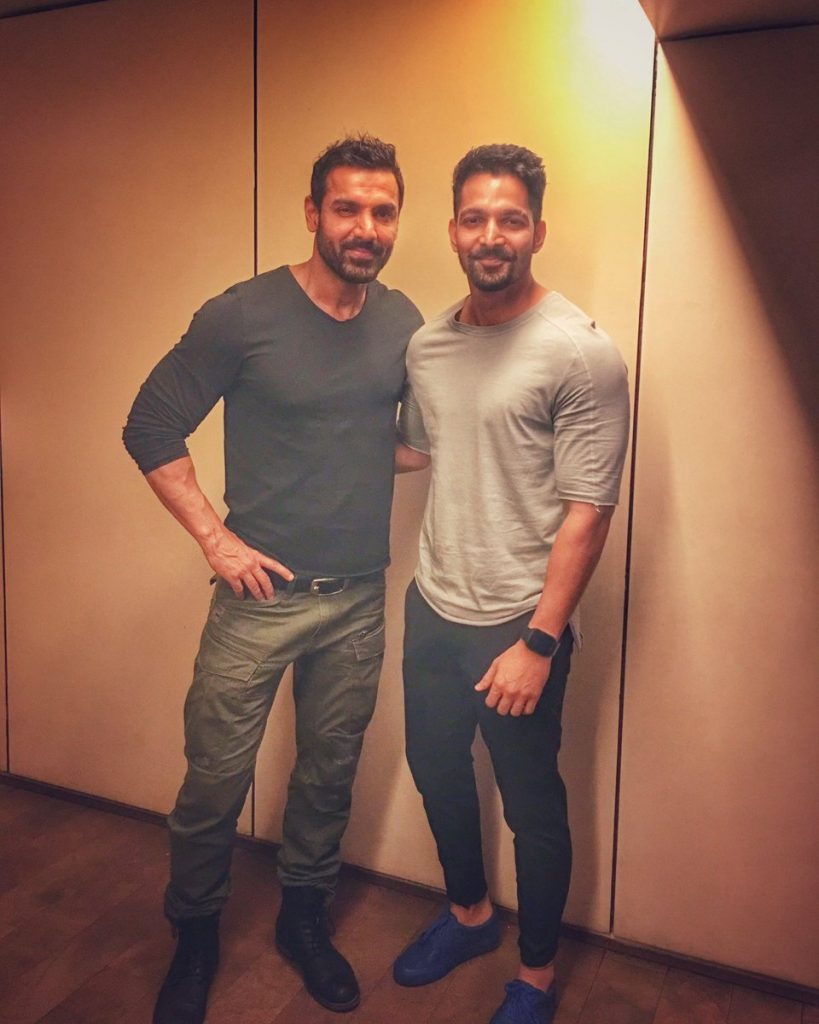 How tall is John Abraham - Super Stars Bio