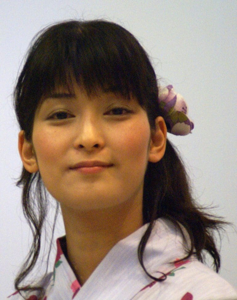 Mayuko Aoki - Biography, Height & Life Story | Super Stars Bio