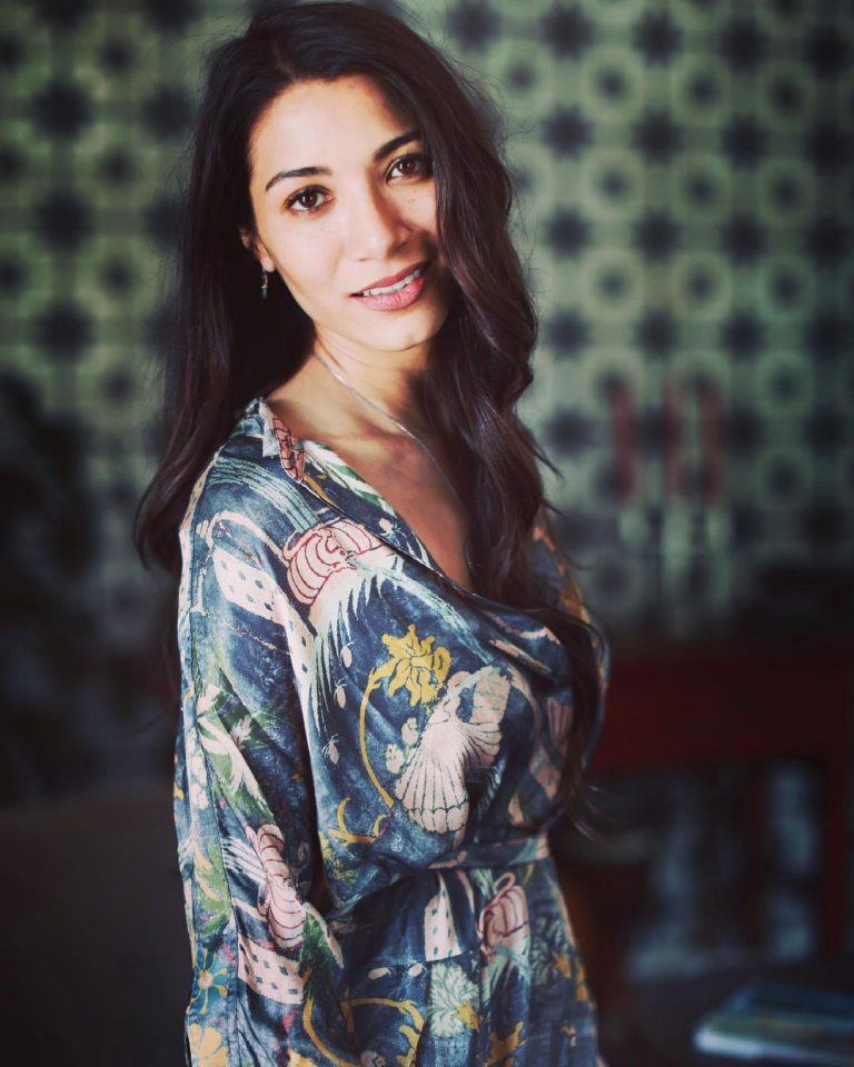 Chantelle Barry Biography, Height & Life Story Super Stars Bio