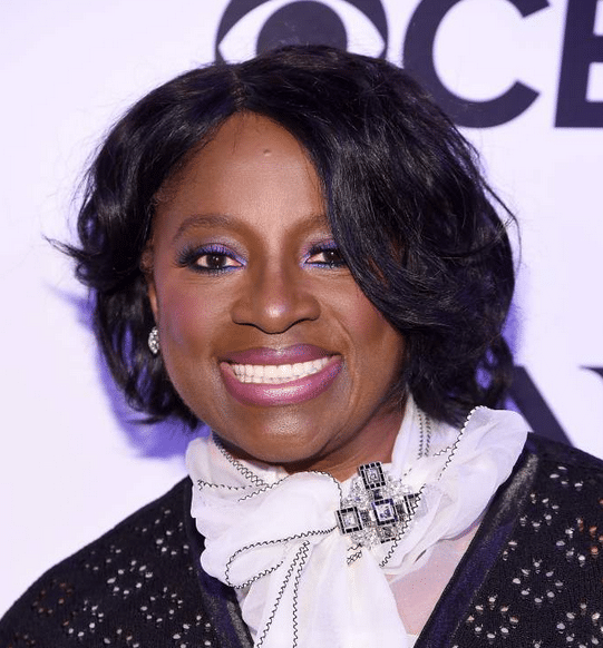 How tall is LaTanya Richardson - Super Stars Bio