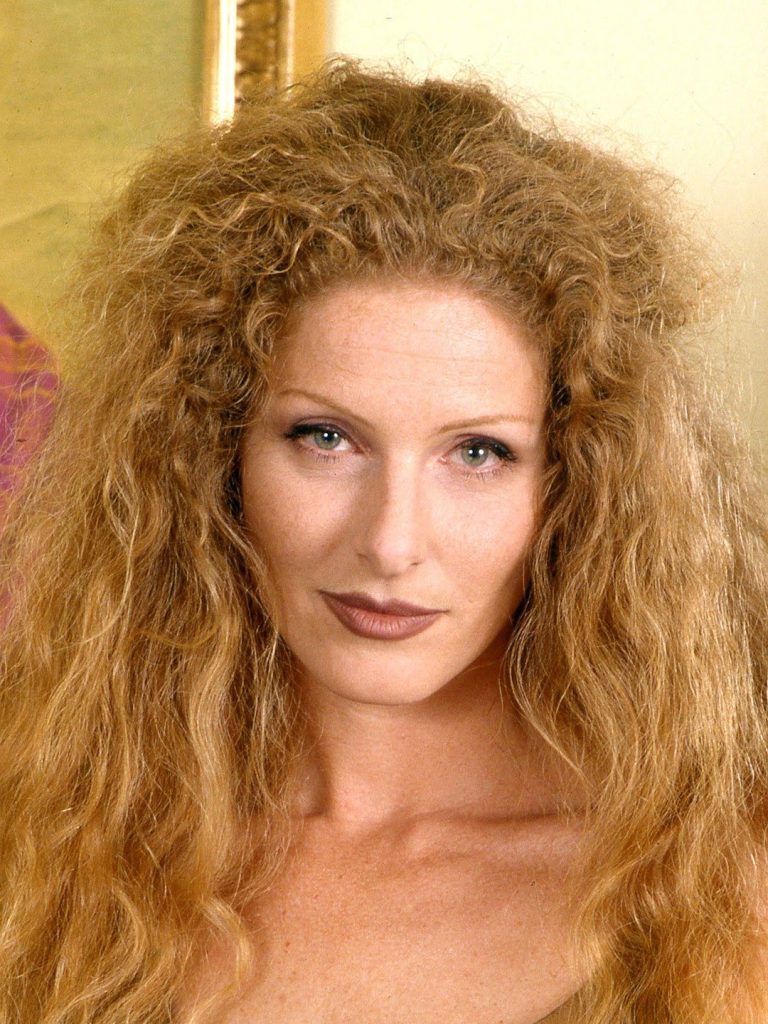 Domiziana Giordano Biography, Height & Life Story Super Stars Bio