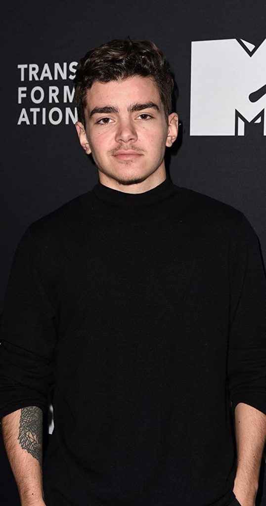 Elliot Fletcher Biography, Height & Life Story Super Stars Bio