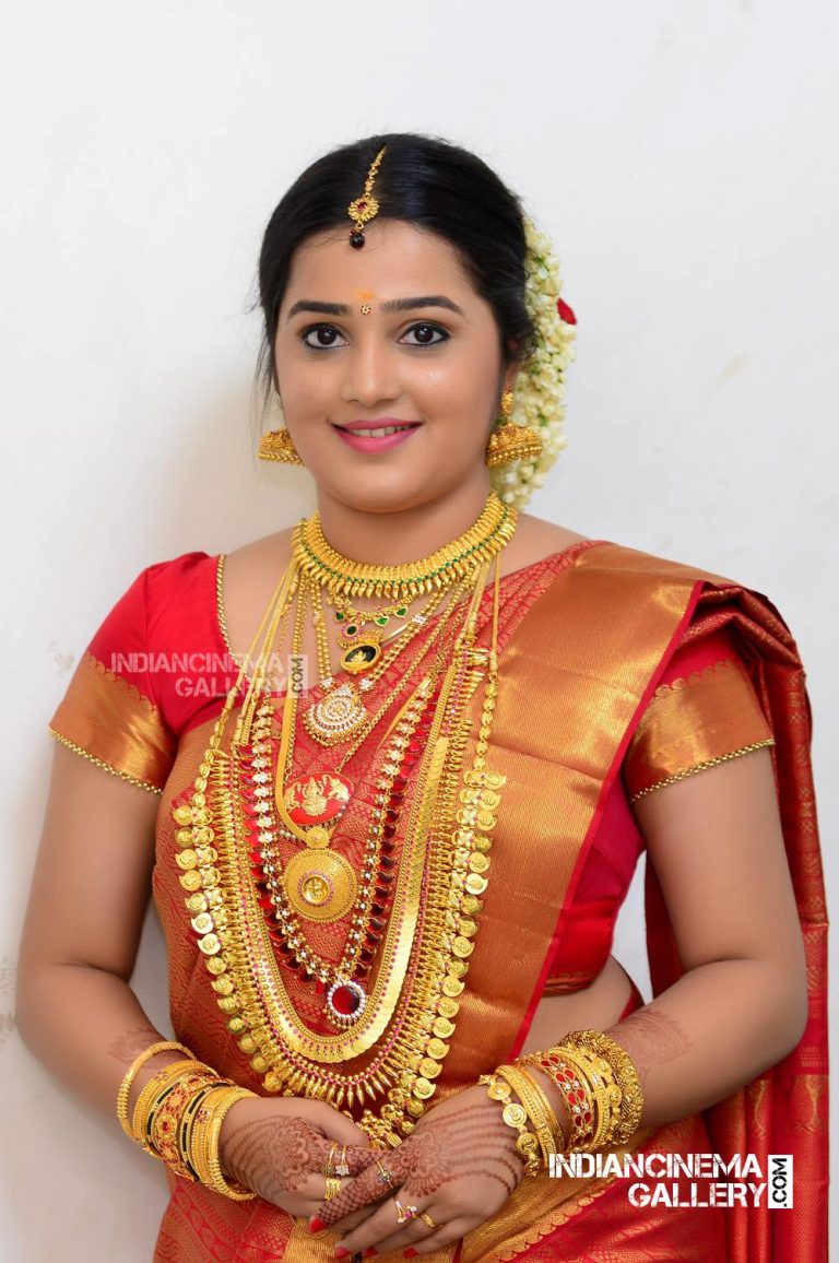 Samskruthy Shenoy Biography, Height & Life Story Super Stars Bio