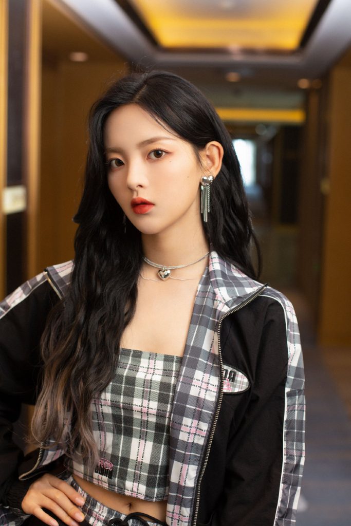 Yang Chaoyue Biography, Height & Life Story Super Stars Bio