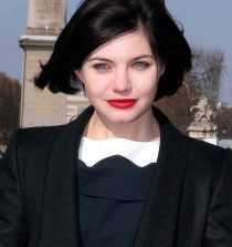 Delphine Chanéac Model, Actress