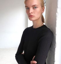 Juliane Gruner Model