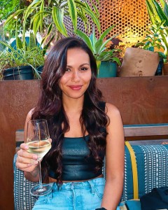 Olivia Olson - Biography, Height & Life Story | Super Stars Bio