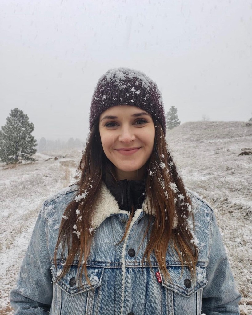 Shanley Caswell Biography, Height & Life Story Super Stars Bio