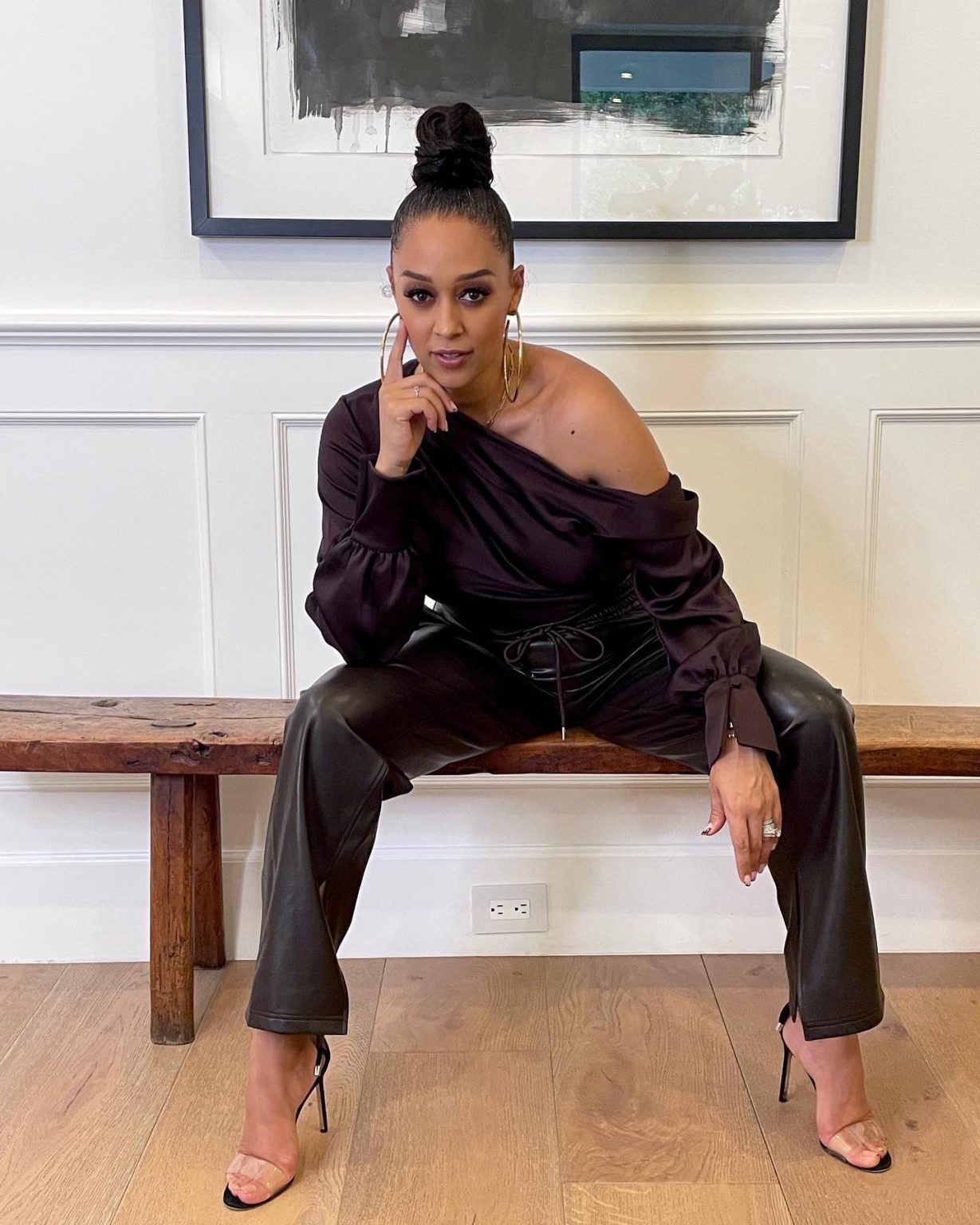 Tia Mowry Biography, Height & Life Story Super Stars Bio