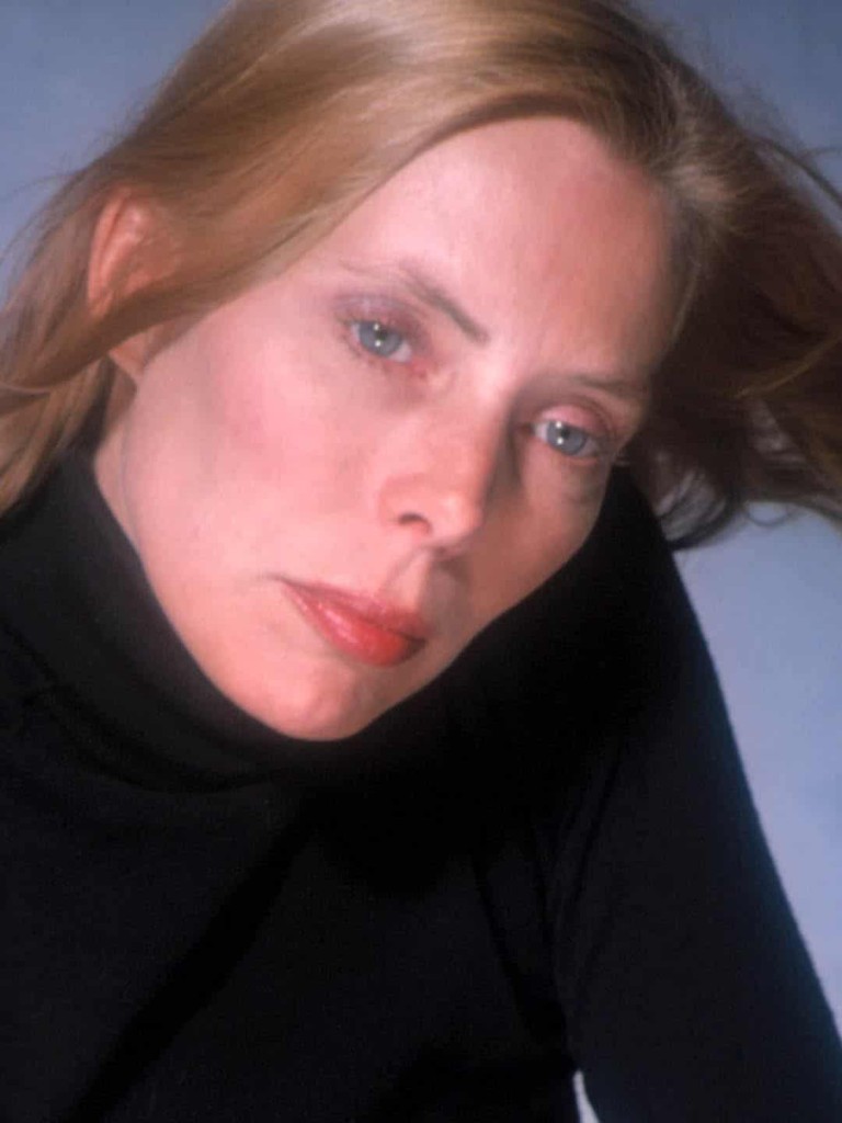 Joni Mitchell - Biography, Height & Life Story | Super Stars Bio