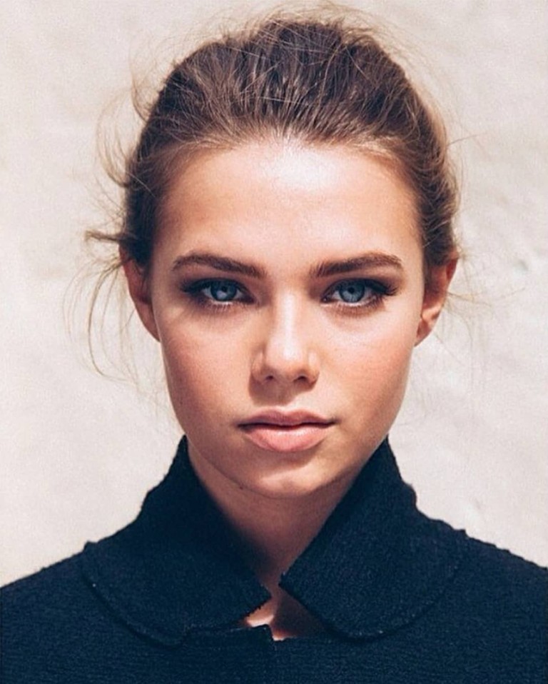 Indiana Evans - Biography, Height & Life Story | Super Stars Bio