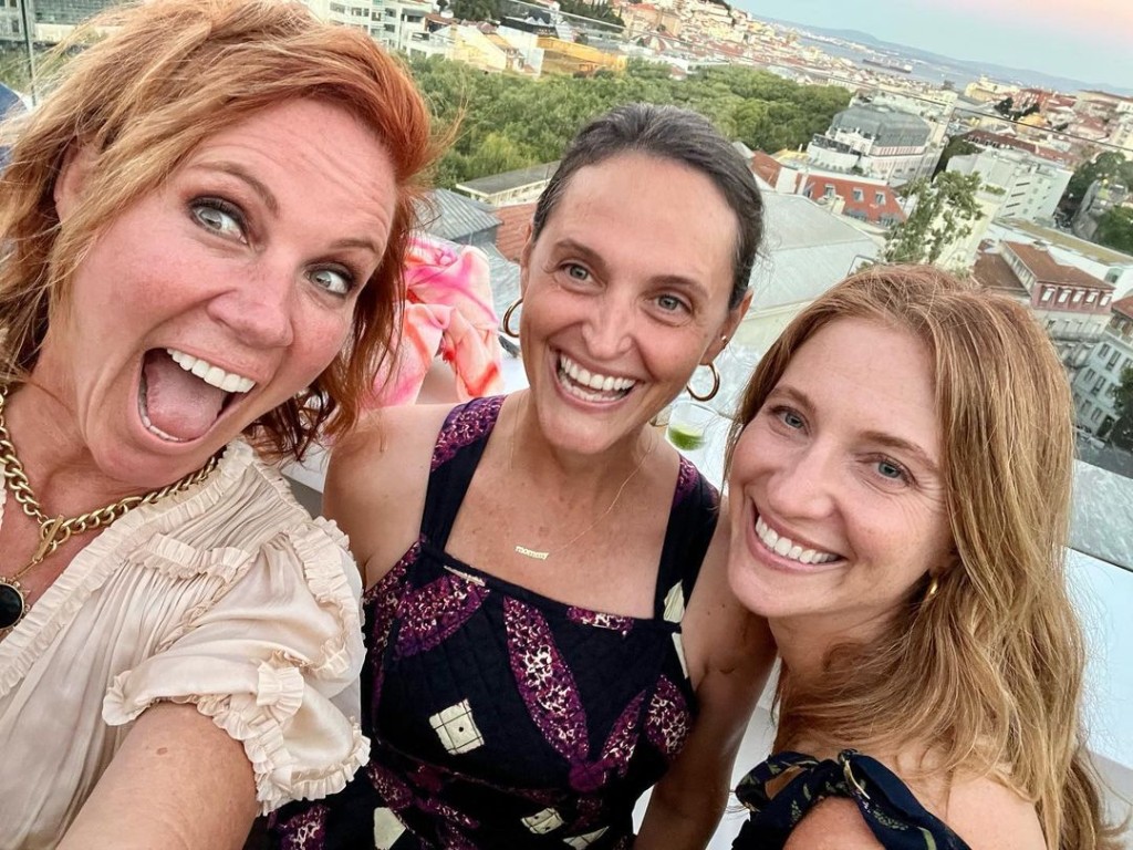 Elisa Donovan - Biography, Height & Life Story | Super Stars Bio