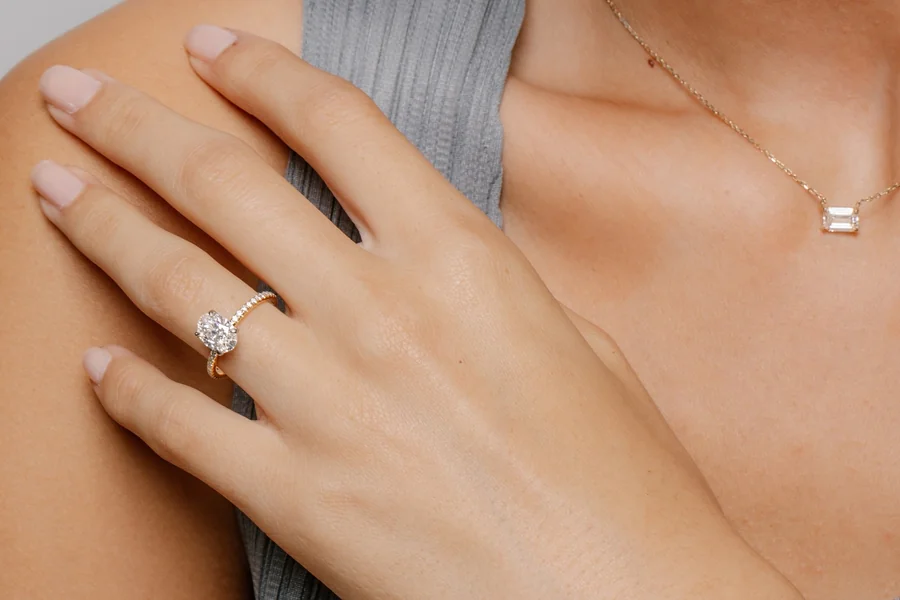 How to Choose Rings That Complement Your Outfit